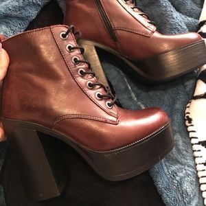 Steve Madden heeled boots